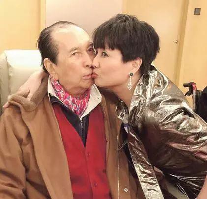 新澳門精準四肖期期中特公開解密與探討，澳門精準四肖期期中特揭秘與探討