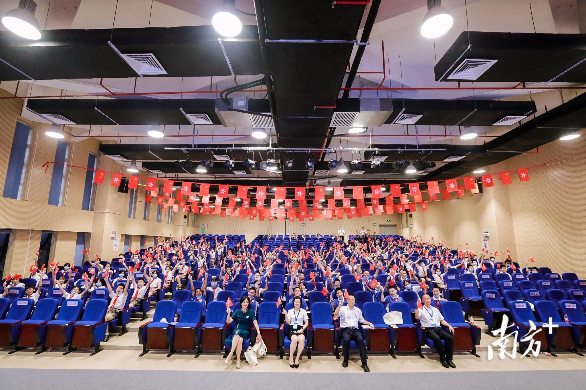 香港資料正版大全2025，專注于智能生態(tài)發(fā)展的前沿探索，香港資料正版大全2025，智能生態(tài)前沿探索的專注焦點(diǎn)